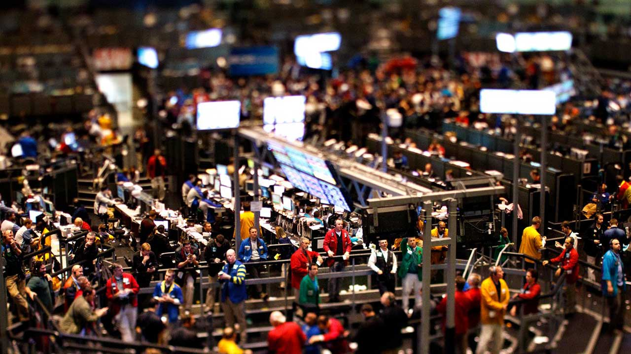 Forex Trading Course Exchange Floor Example Exchange trading floor used as an example in a forex trading course lesson